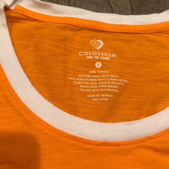 SOLD!!! TENNESSEE VOLS FOOTBALL SHIRT - Picture 2 of 3
